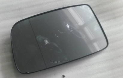 OEM OUTER MIRROR GLASS 7632A537