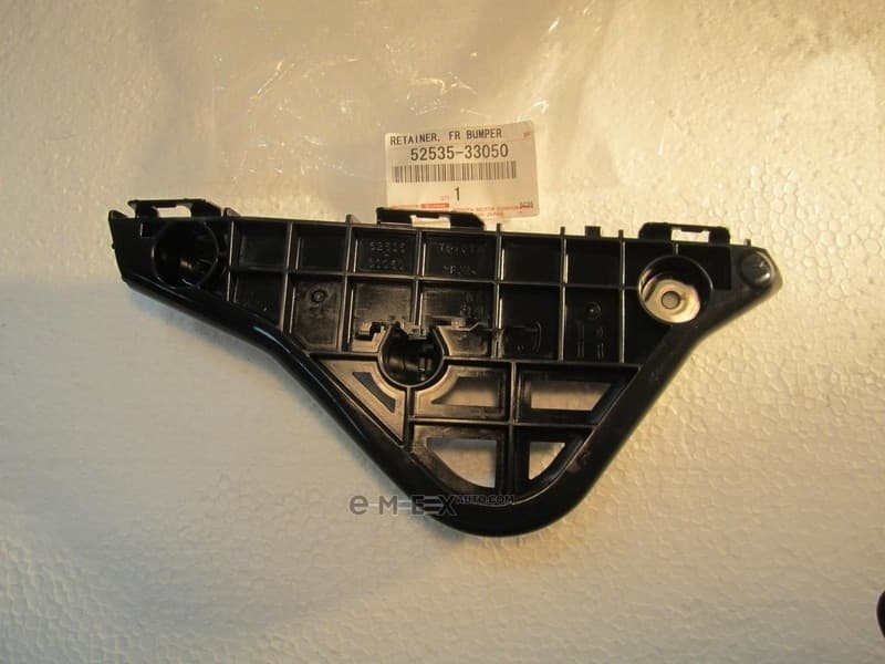 OEM BRACKET, PLASTIC 5253533050