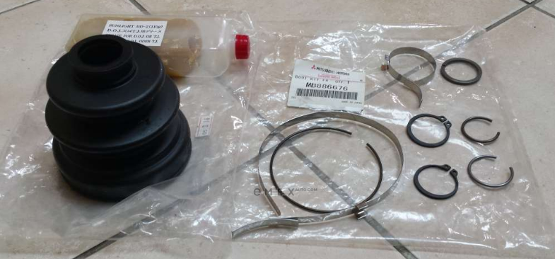 OEM BOOT KIT,F/AXLE JOINT MB886676