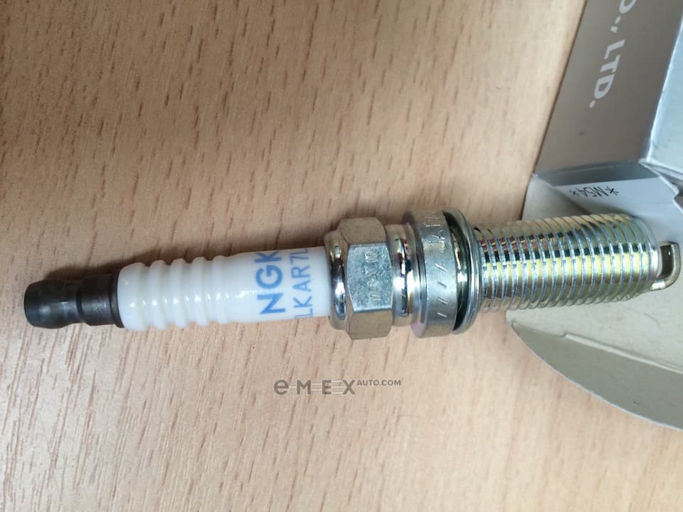 OEM SPARK PLUG ILKAR7L11