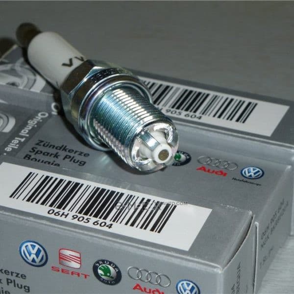 OEM SPARK PLUG 06H905604