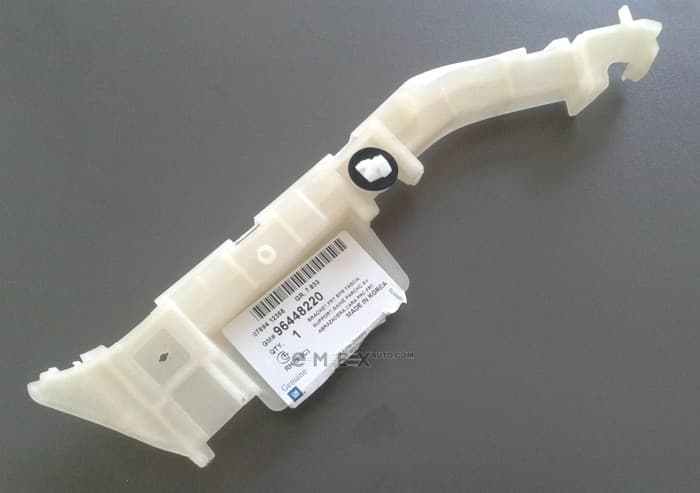 OEM BRACKET FRT BPR FASCIA - RH 96448220