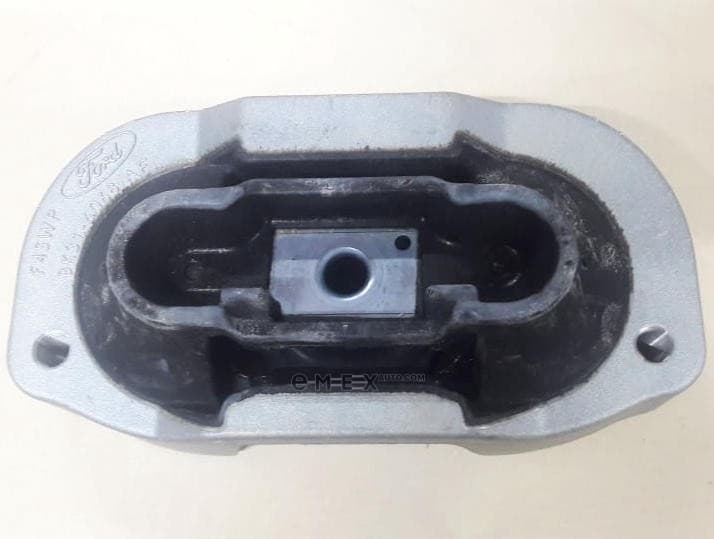 OEM INSULATOR, ENGINE MOUNTING 2028591