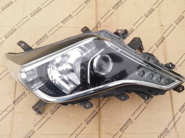 OEM HEADLAMP ASSY 8114560J20