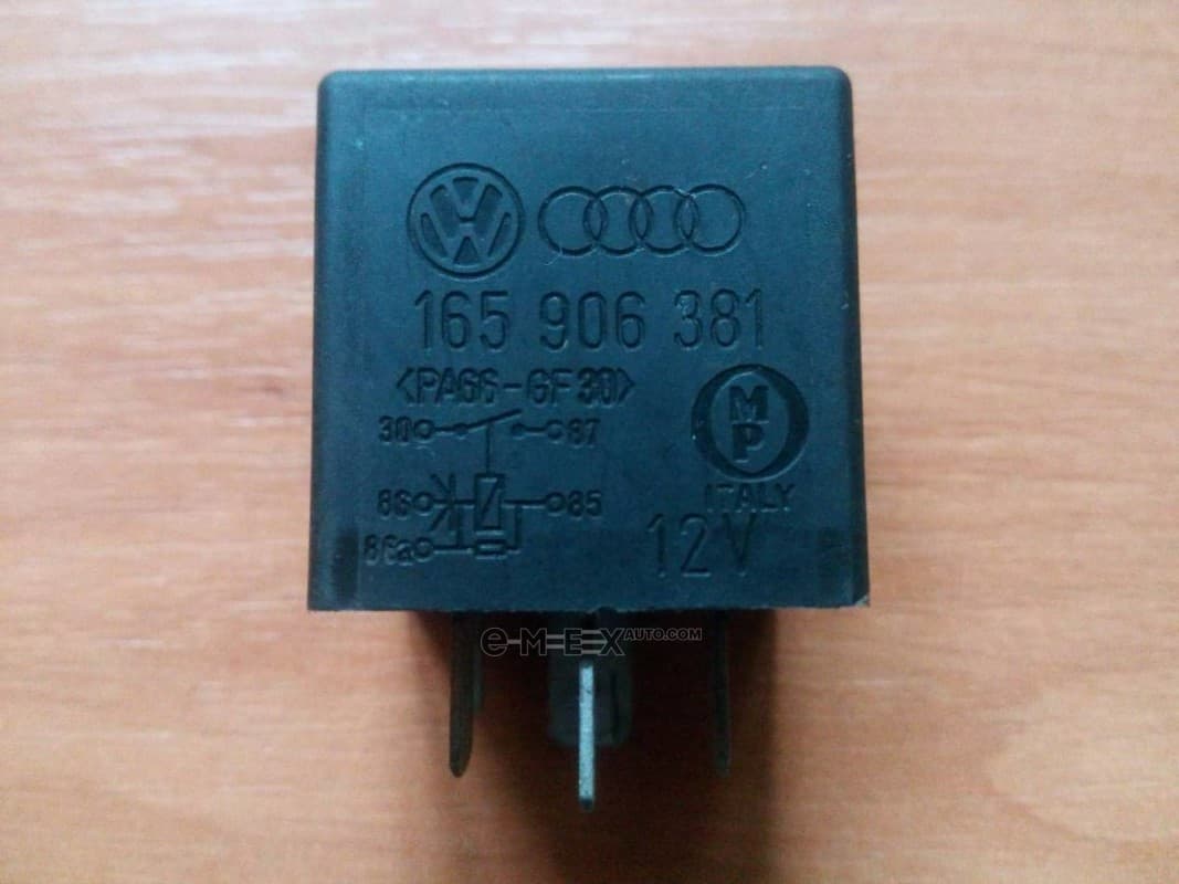 OEM RELAY 165906381