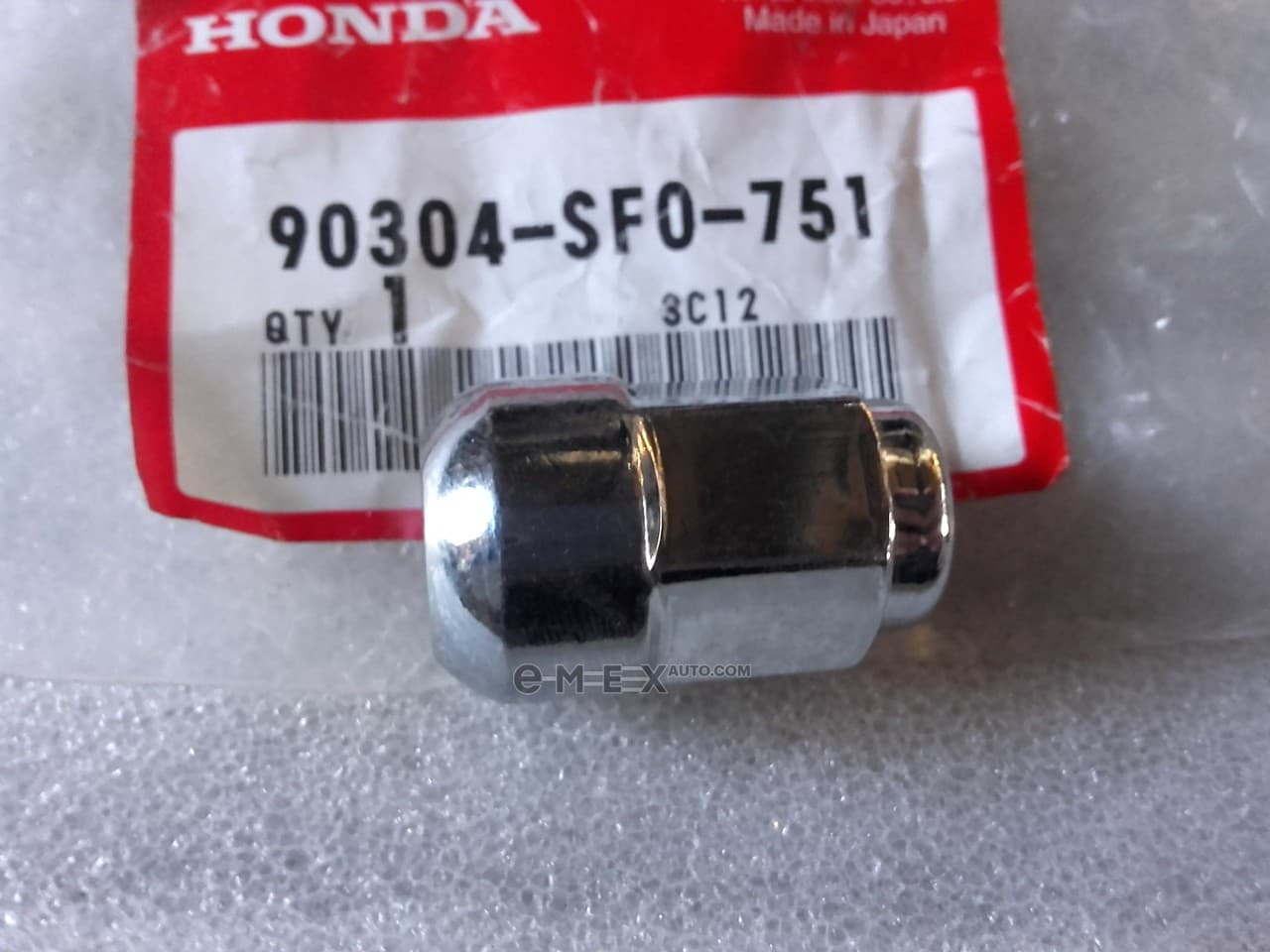 OEM NUT,WHEEL 90304SF0751