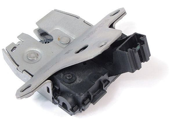 OEM LATCH ASSY - TAI LR016678