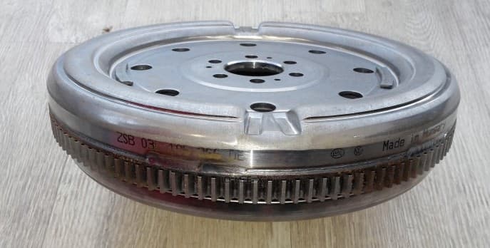 OEM FLYWHEEL 03L105266DE