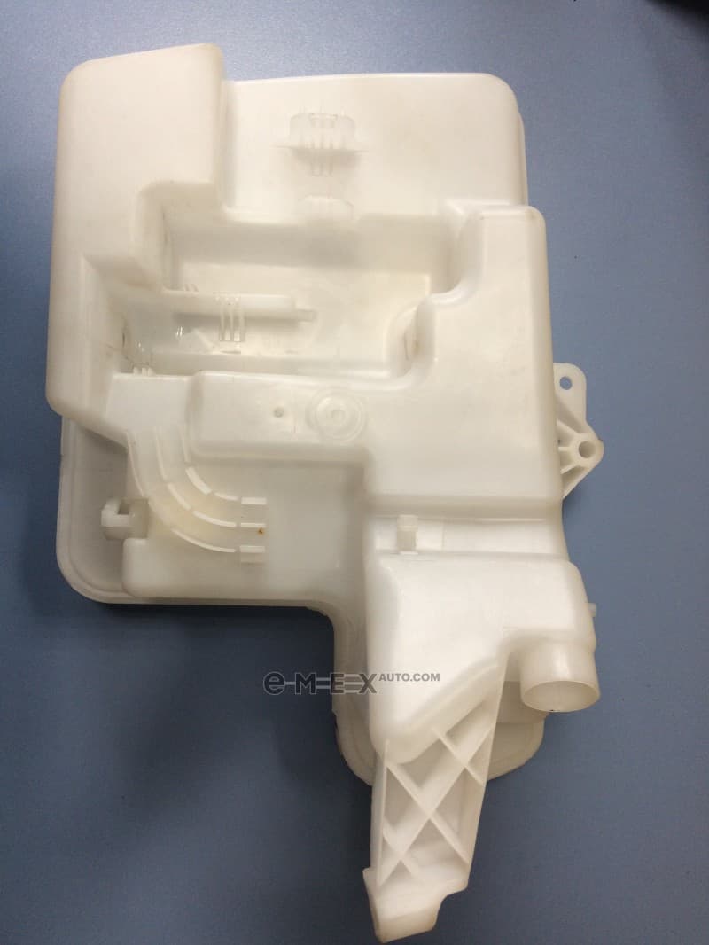 OEM Washer fluid reservoir 61667067107