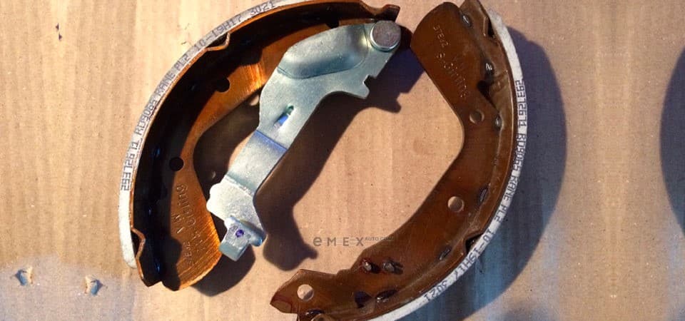 OEM BRAKE SHOE 6RU698525