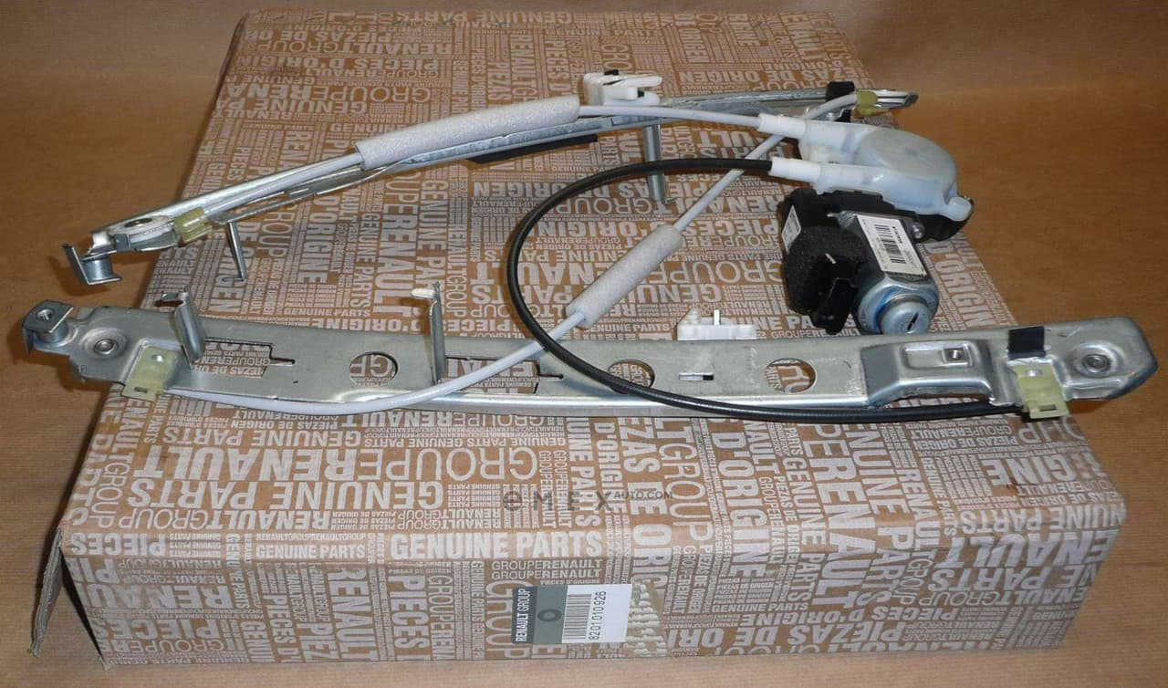 OEM REGULATOR ASSY, DOOR WINDOW 8201010926