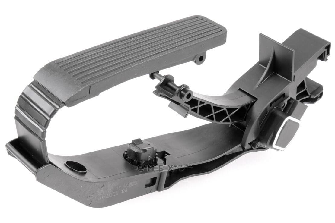 OEM ACCELERATOR PEDAL DB W211 V30820005