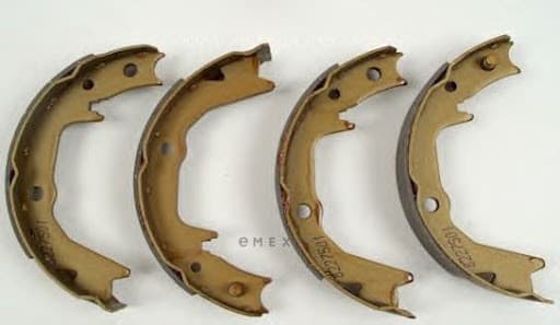 OEM SHOE SET,RR BRAKE MR391631