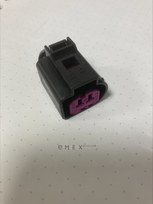 OEM CONNECTOR 1J0973772