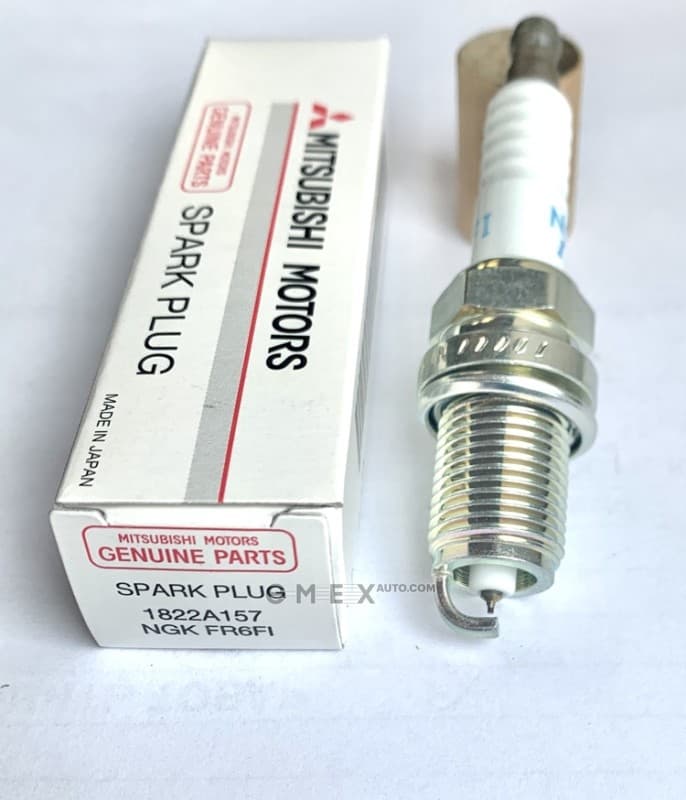 OEM SPARK PLUG 1822A157