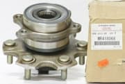 OEM HUB ASSY,RR WHEEL MR418068